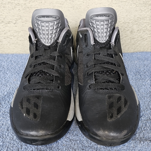 Nike Women's Zoom Flywire Hyperspike Black Volleyball Shoe Sneaker Size:7 - Picture 2 of 9
